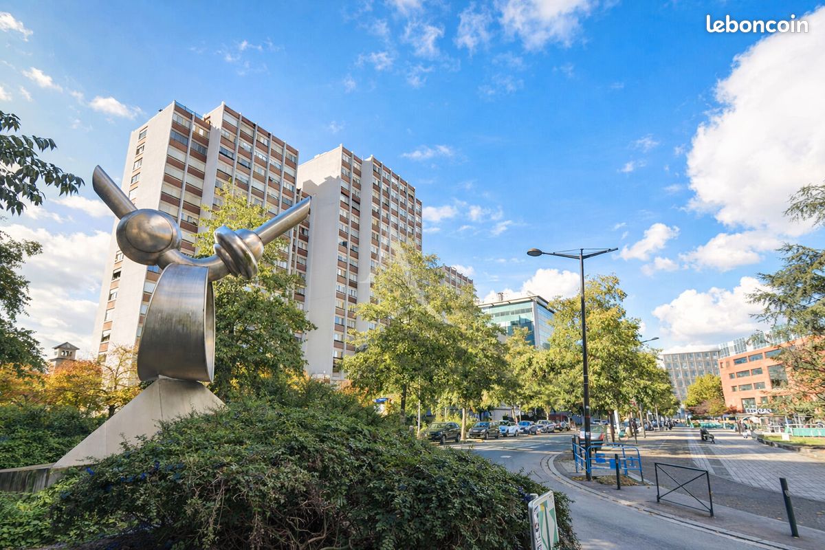 Parking 27 m² · à Ivry-sur-Seine · 27 m² · 47 000 €
