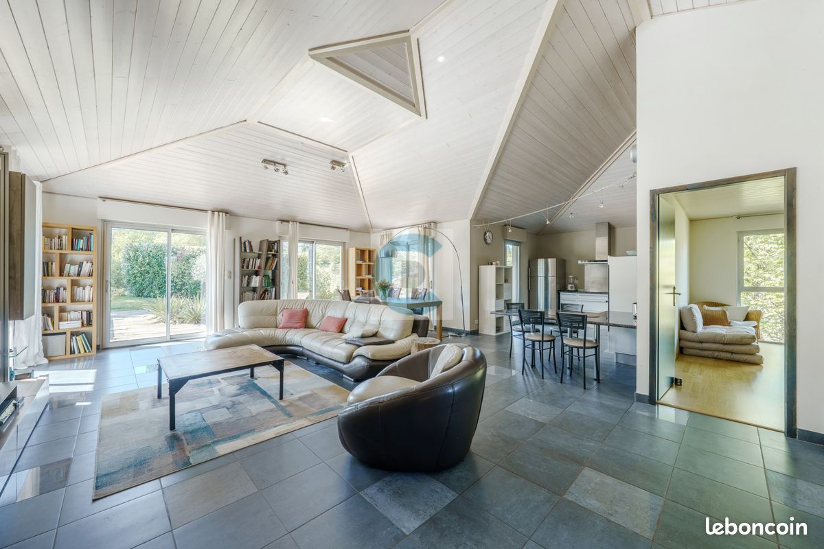 Maison 6 pièces 167 m² · à Amancy · 167 m² · 830 000 €
