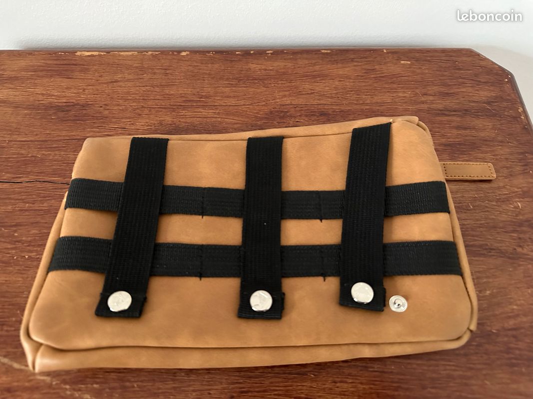 Pochette frontale Cabaia cuir vegan (image 2)