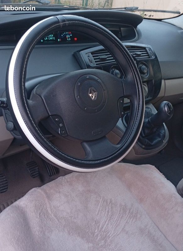 Renault Scénic (image 3)