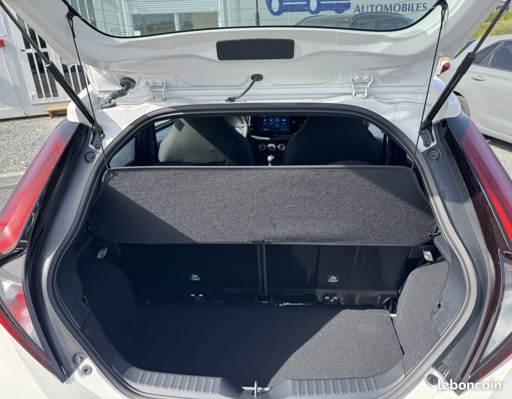 Toyota AYGO X 1.0 VVT-I 72CH DYNAMIC MY24 (image 9)
