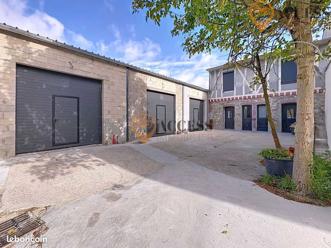 Local commercial 1 pièce 56 m² · à Groslay · 56 m² · 866 €