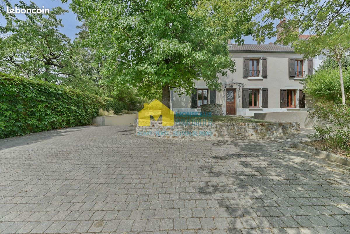 Maison 7 pièces 152 m² · à Marcoussis · 152 m² · 449 000 €