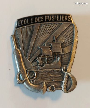 Insigne/Badge/Pucelle Militaire Français 35 ème RAP Régiment d’Artille