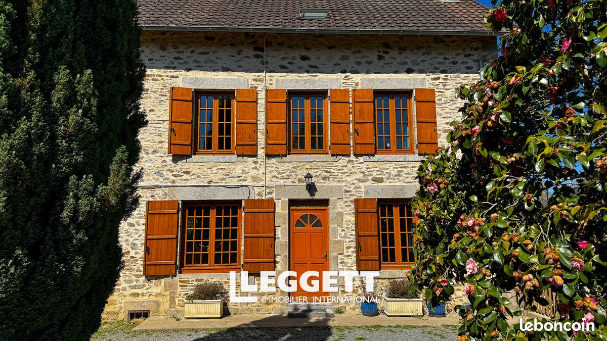 Maison 6 pièces 233 m² · à Champsac · 233 m² · 262 150 €