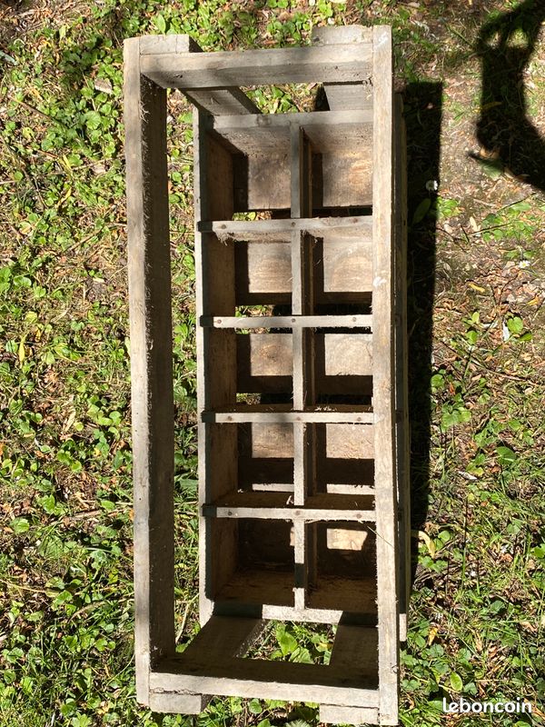 Casier à bouteilles ancien (image 4)