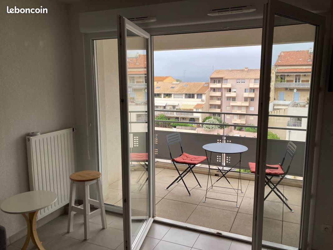 Appartement a louer sete - 1 pièce(s) - 34 m2 - Surfyn