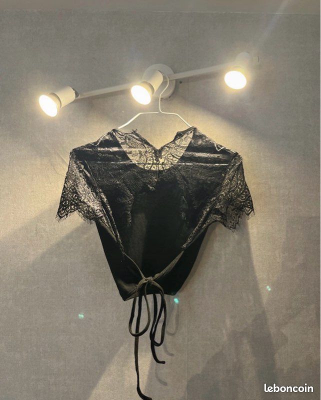 Crop top dos nu dentelle (image 3)