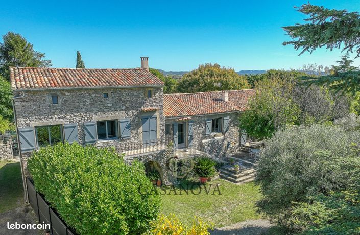 Maison 5 pièces 141 m²
