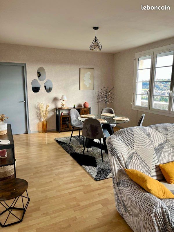 Appartement 3 pièces 67 m² · à Figeac · 67 m² · 95 000 €