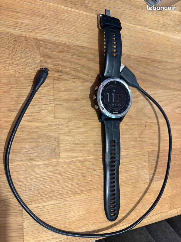 Garmin Fenix 5 Plus (image 1)