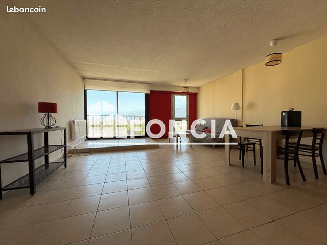 Appartement 3 pièces 70 m² · à Grenoble · 70 m² · 650 €