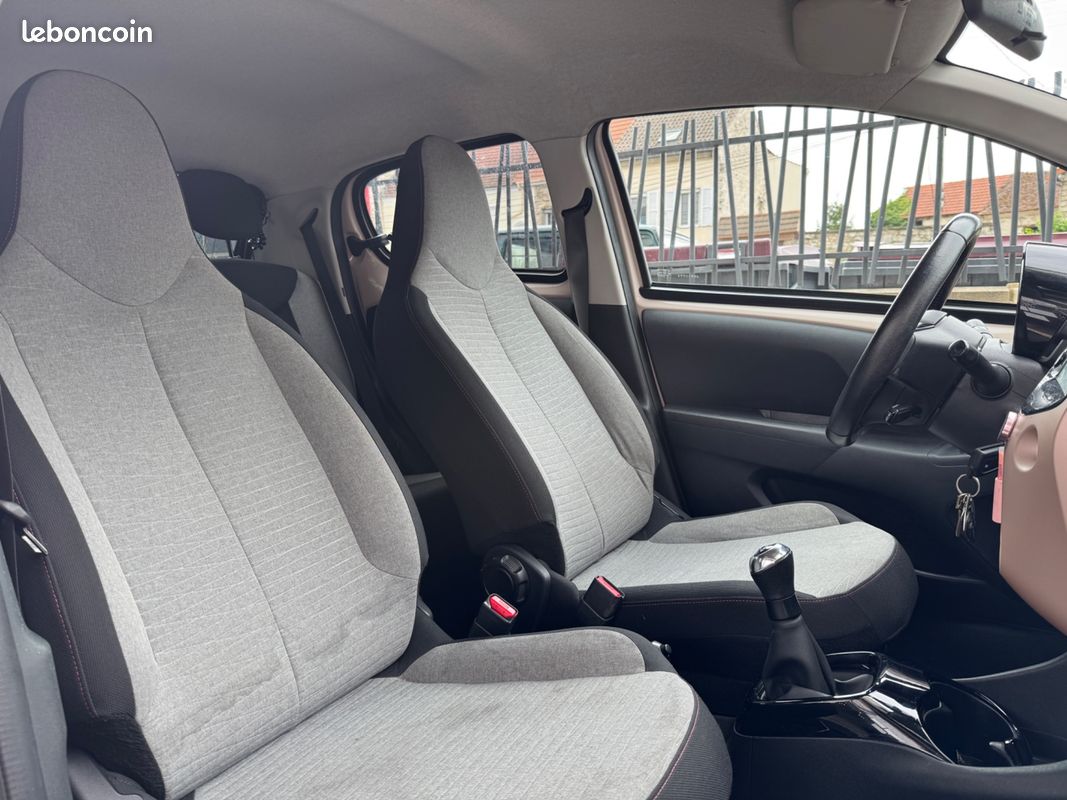CITROEN C1 1.0 VTI 72ch ELLE | Carplay * Caméra de recul * Moteur Toyota (image 5)