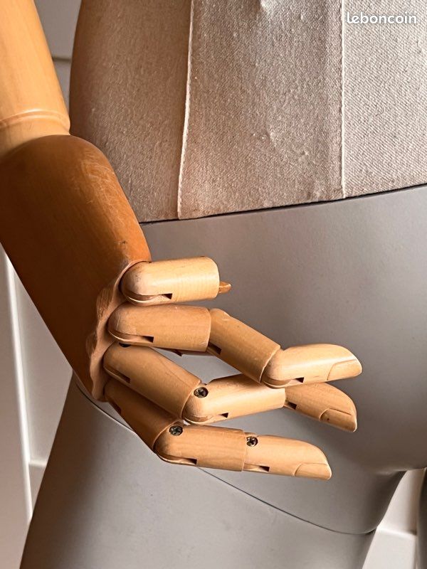 Mannequin avec jambes bras articulés bois / tête / pied / buste en lin écru + perruque - buste couture (image 4)