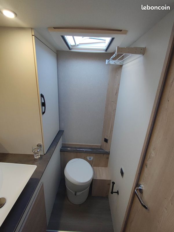 đïž Camping-car ProfilĂ© FLORIUM MAYFLOWER 67LO Maxi Salon đïžđ (image 9)