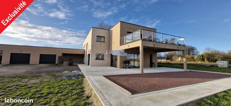 Maison 7 pièces 363 m²