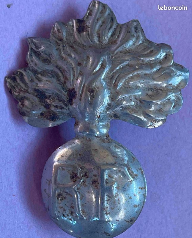 Insigne De Casque Adrian Gendarmerie - Rond Peint - Fixation Pattes - Réf 5521