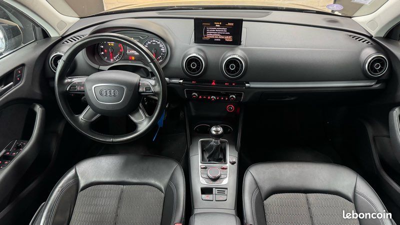 Garantie 12 mois Audi A3 III 1.4 TFSI 122 ch Ambiente / Climatisation automatique / Régulateur de vitesse / Bluetooth / Écran multimédia / GPS / Radar de stationnement arrière (image 4)