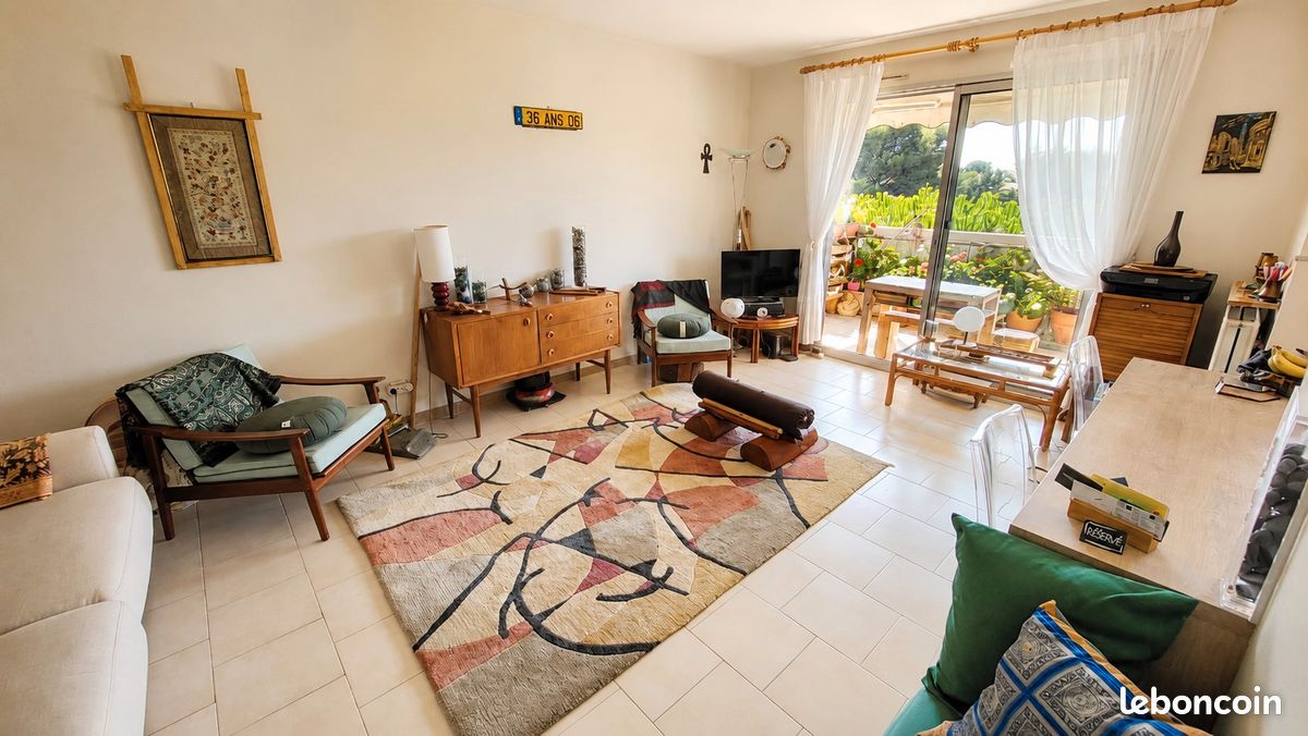 Appartement 3 pièces 64 m² · à Antibes · 64 m² · 382 000 €