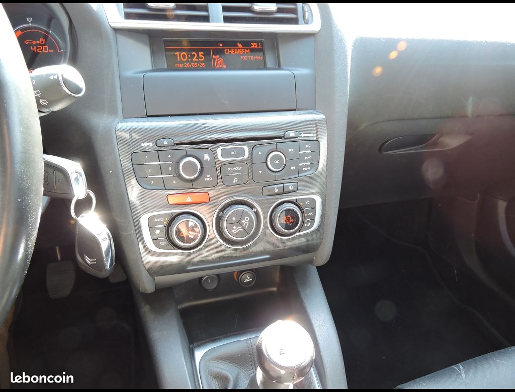 Citroën C4 CONFORT 1.6 HDI 92CH BVM5 (image 10)