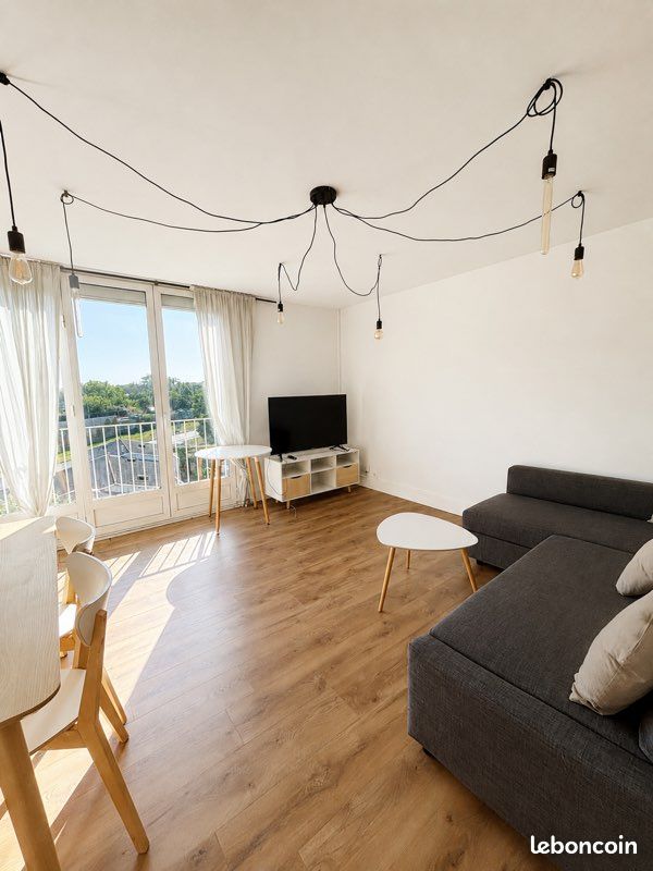 Appartement 4 pièces 65 m² · à Villenave-d'Ornon · 65 m² · 1 000 €
