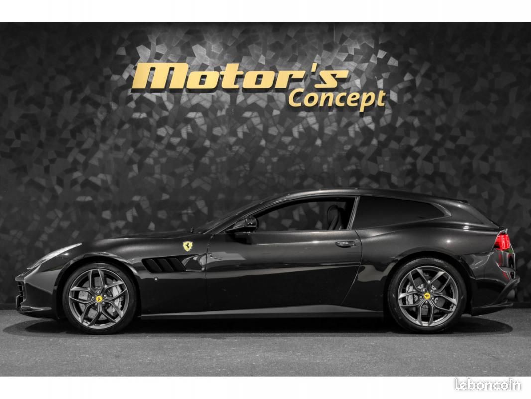 Ferrari GTC4 Lusso V8 - NERO DAYTONA / CAMÉRA CARBONE SIÈGES VENTILÉS ALCANTARA (image 2)