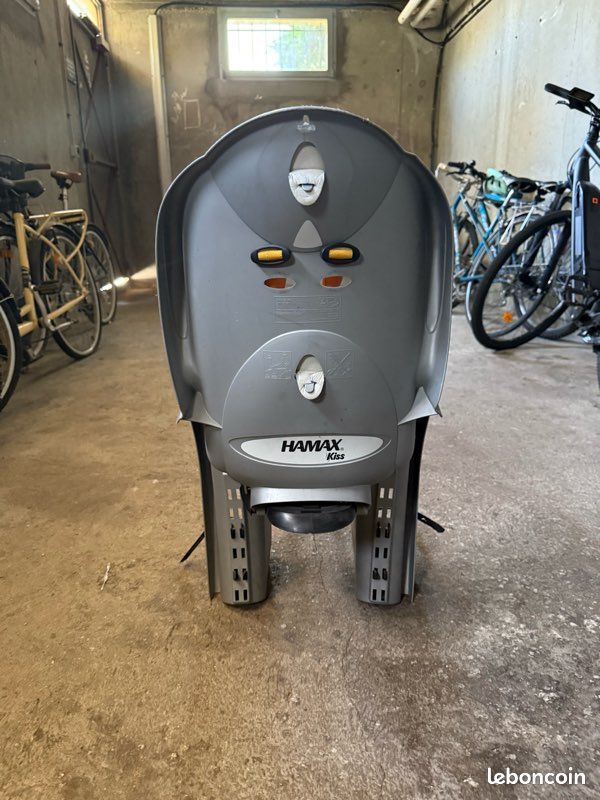 Porte vélo adaptable sur tous vélos en très bon état (image 2)