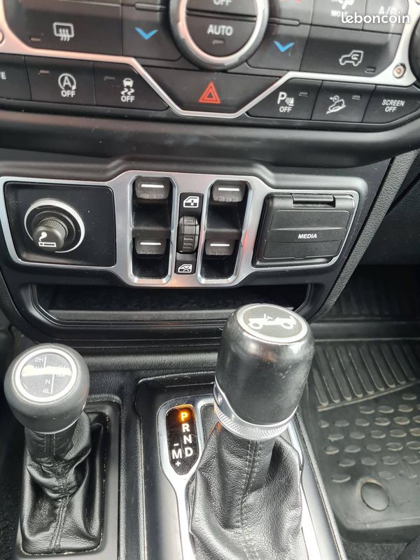 JEEP Wrangler Unlimited 2.2 l MultiJet AdBlue 200 ch 4x4 BVA8 Night Eagle (image 37)
