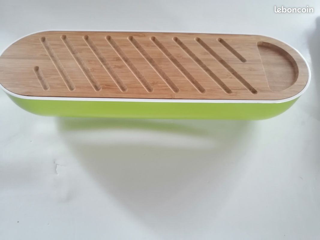 Boite à pain (image 1)