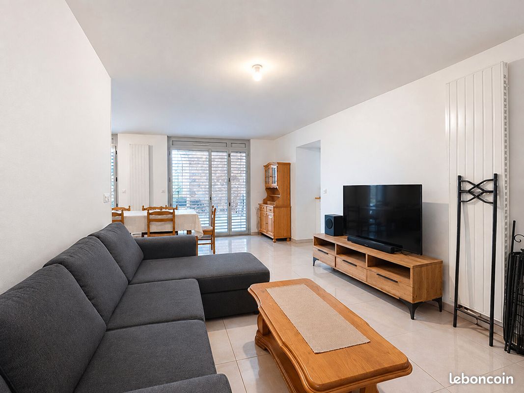 Appartement 2 pièces 75 m² · à Yssingeaux · 75 m² · 868 €/mois
