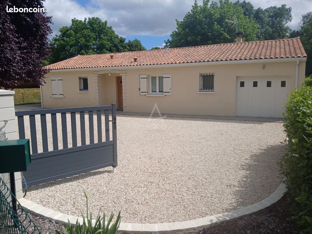 Maison 4 pièces 100 m² · à Feuillade · 100 m² · 179 000 €