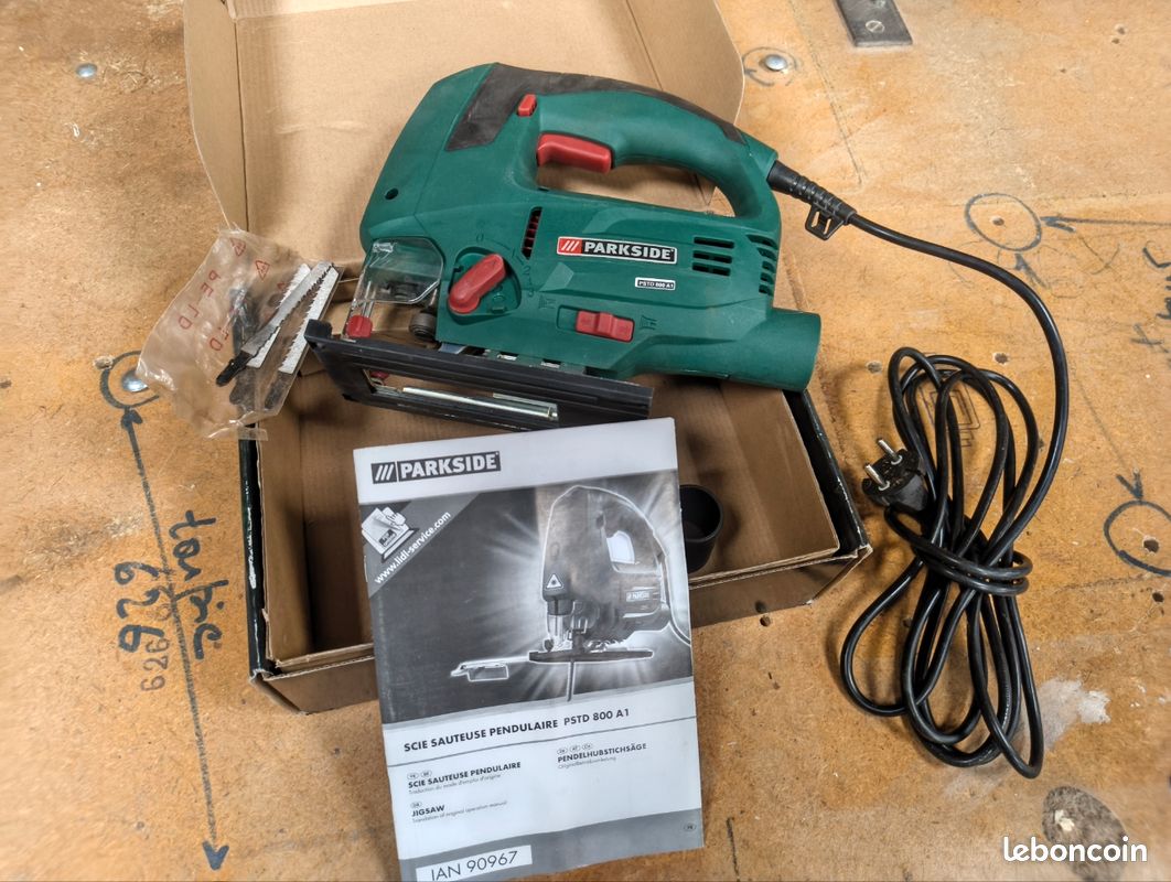 Scie sauteuse pendulaire filaire PARKSIDE PSTD 800 (image 2)