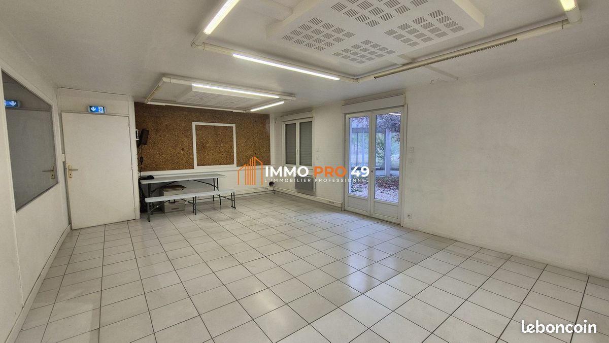 Immeuble 2400 m² Cholet (image 5)