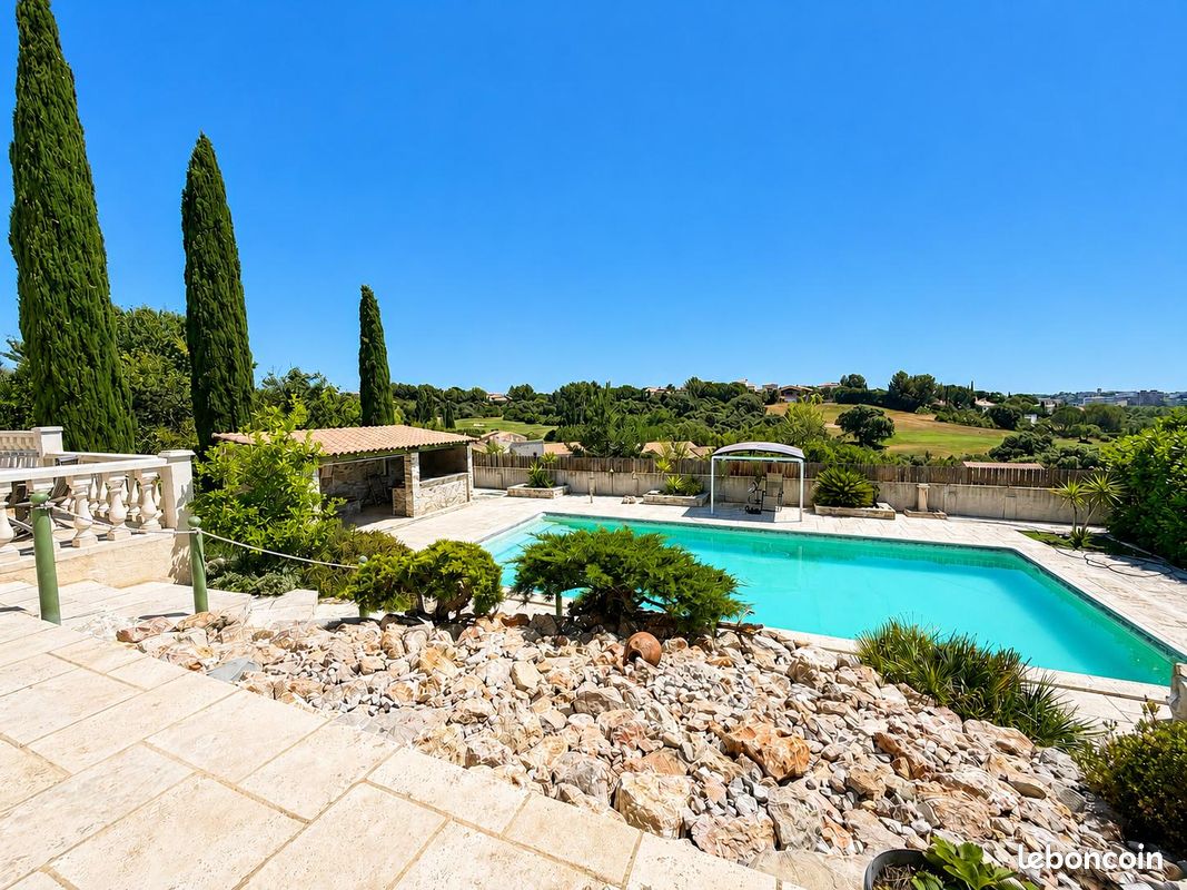 Maison 5 pièces 197 m² · à Juvignac · 197 m² · 799 000 €
