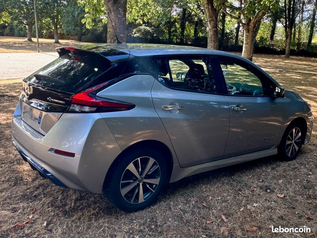 Nissan Leaf 40 KWS 2018 / Véhicule électrique (image 1)