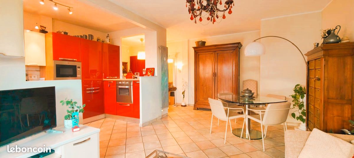 Appartement 3 pièces 84 m² · à Antibes · 84 m² · 280 000 €