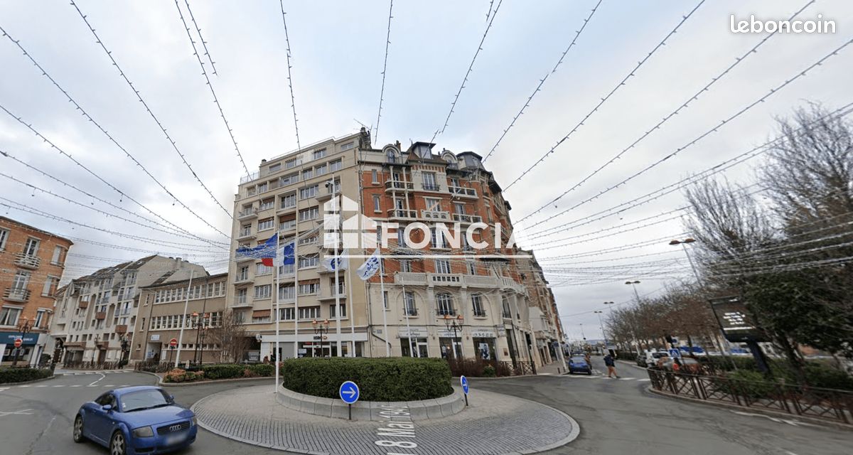 Parking · à Enghien-les-Bains · 95 €/mois