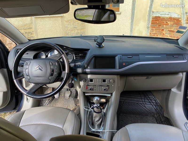 Citroën C5 tourer 2.0 HDI 16v Fap hydractive 136CV (image 3)