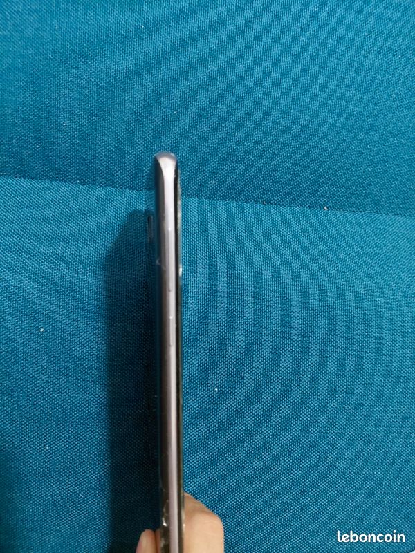 J'ai trouvé un téléphone (image 1)