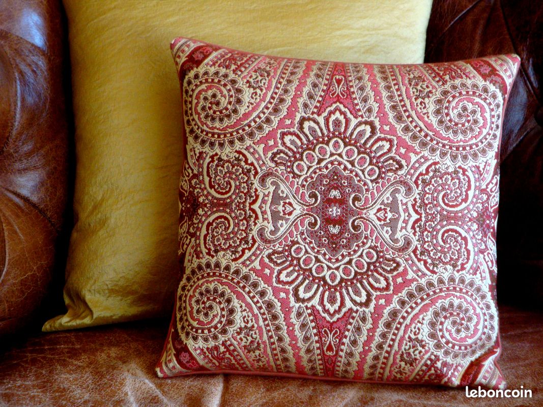 Taie d'oreiller Terre de Nuit Lot de 2 taies d'oreillers brodées double