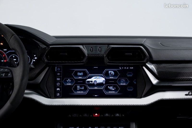 Lamborghini URUS SE 800CH (image 24)