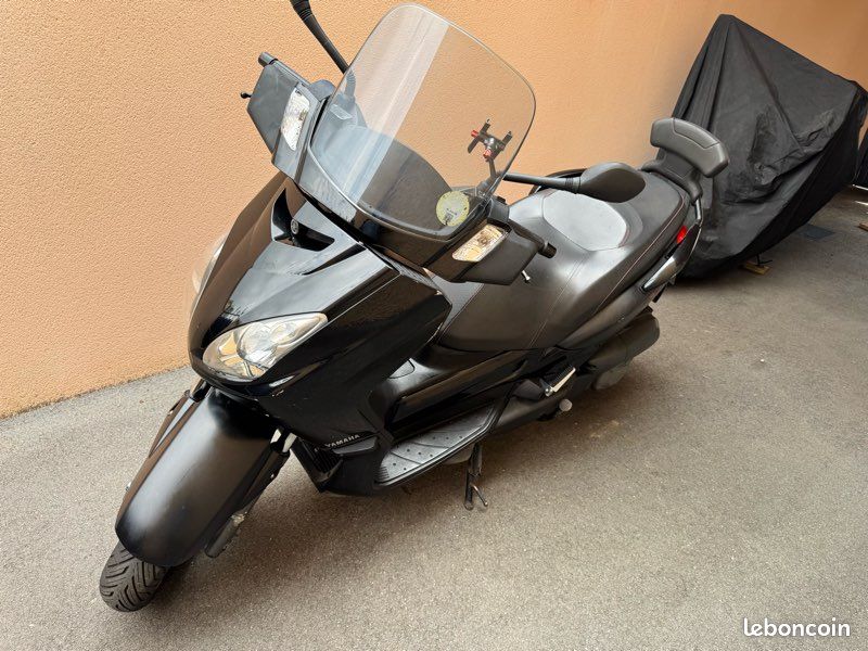 Xmax 250 (image 1)