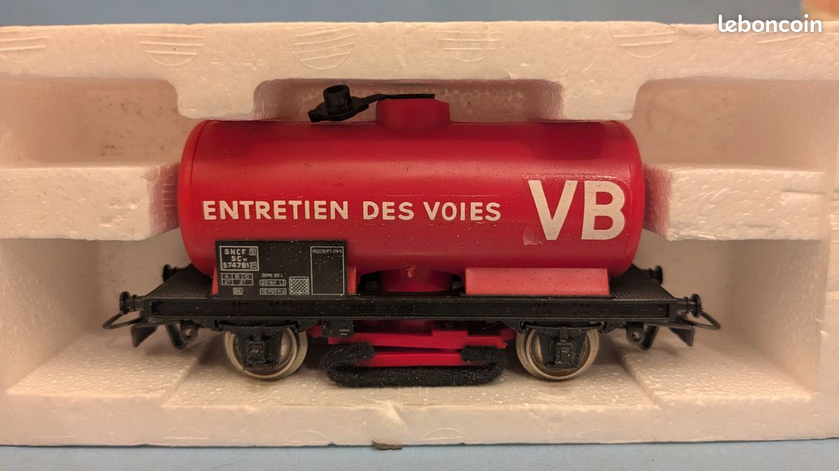 Wagon Jouef – Citerne 2 Essieux – Nettoyeur De Voie – HO – Réf 6495 – Occasion