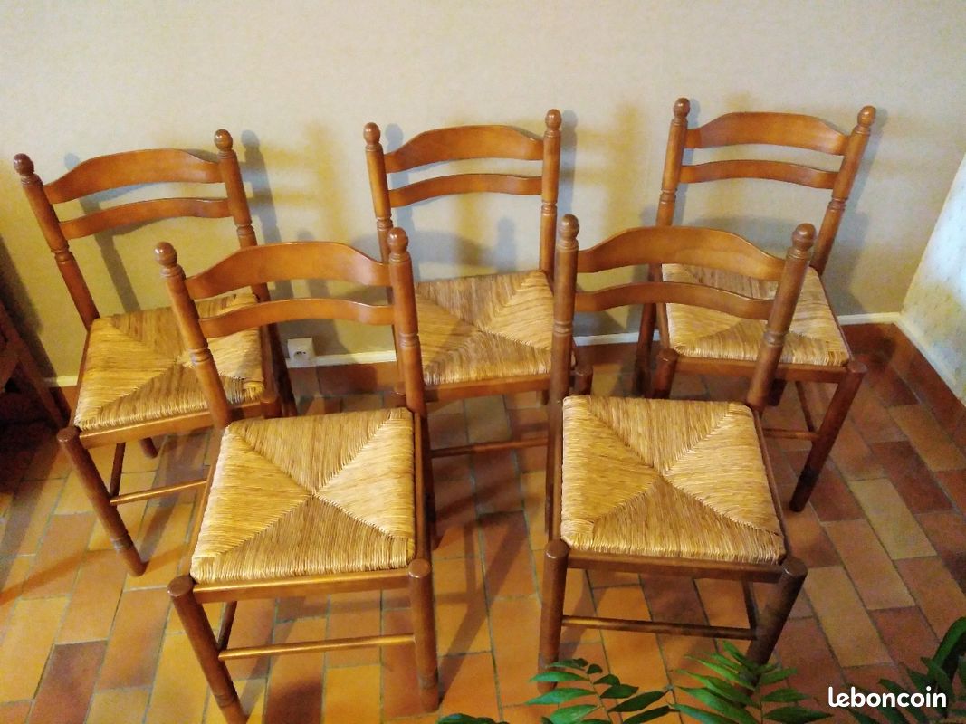 Chaises en paille (image 1)