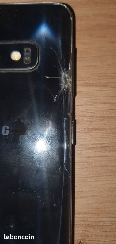 Samsung Galaxy S10 (image 2)
