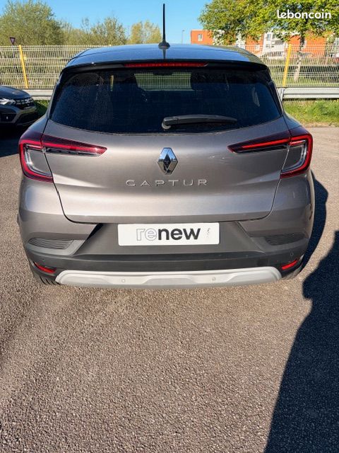 RENAULT Captur (image 7)