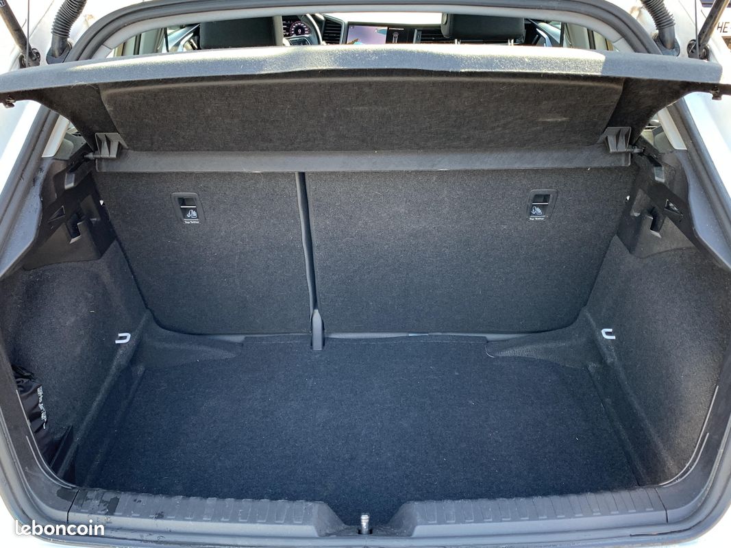 AUDI A1 Sportback 30 TFSI 110 ch S tronic 7 Business line (image 18)