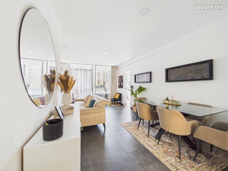 Appartement 3 pièces 74 m² · à Ajaccio · 74 m² · 250 000 €