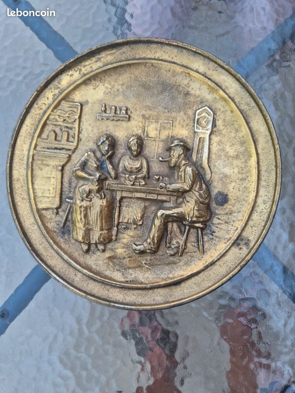 Assiette déco fonte laitonné vieilli (image 1)