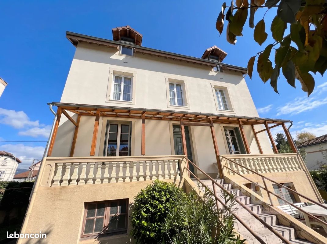 Appartement 2 pièces 28 m² · à Saint-Martin-d'Hères · 28 m² · 515 €/mois